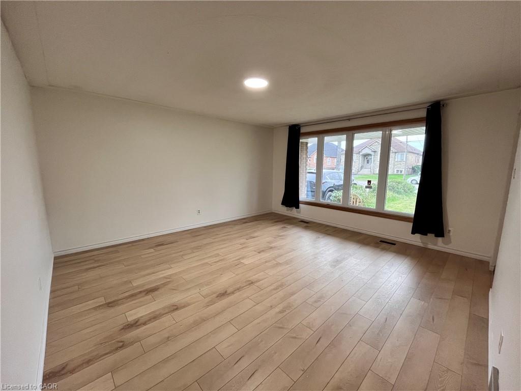50 Limeridge Road W Property Photo 5