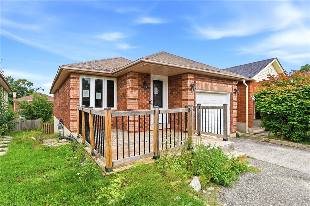 42 Geddes Crescent Property Photo 3
