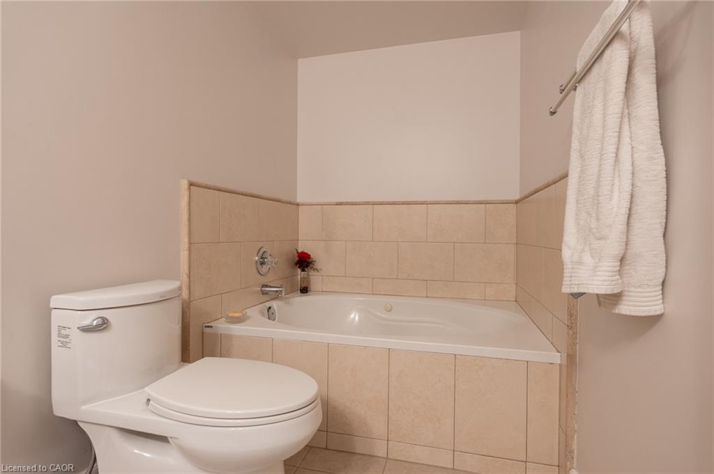 13a-67 Caroline Street S Property Photo 20