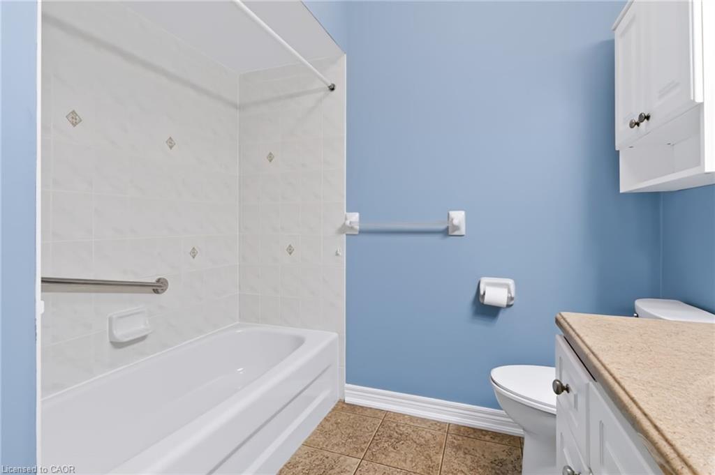 11 Greentrail Drive Property Photo 22
