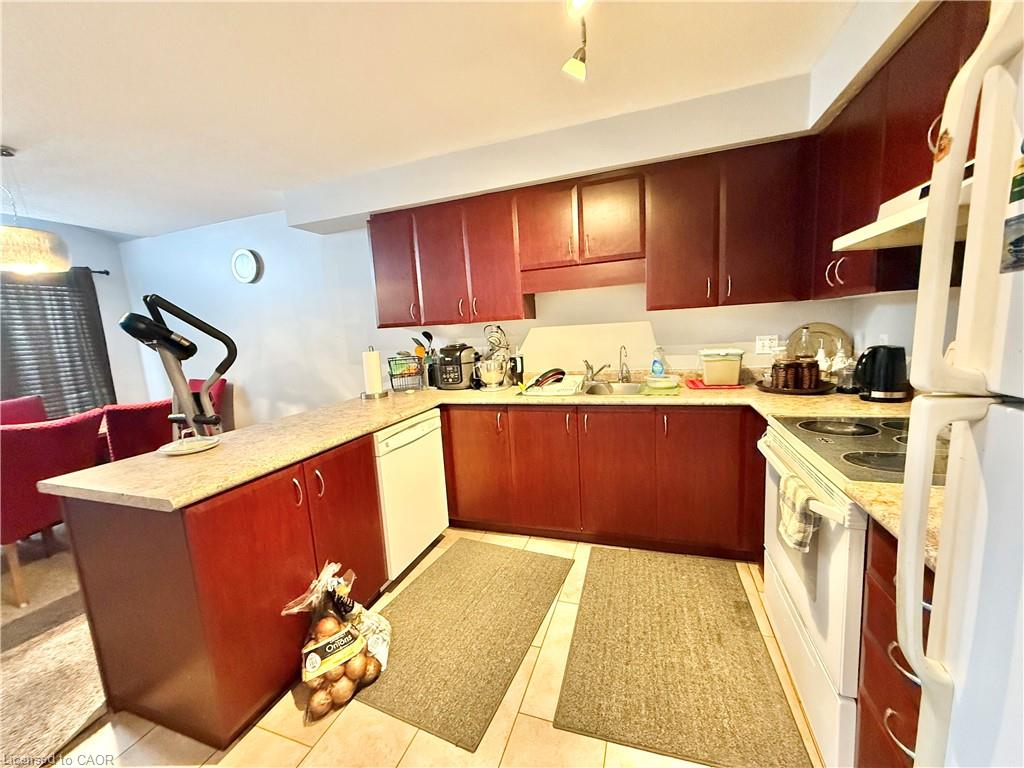 22 Madeleine Street Property Photo 2