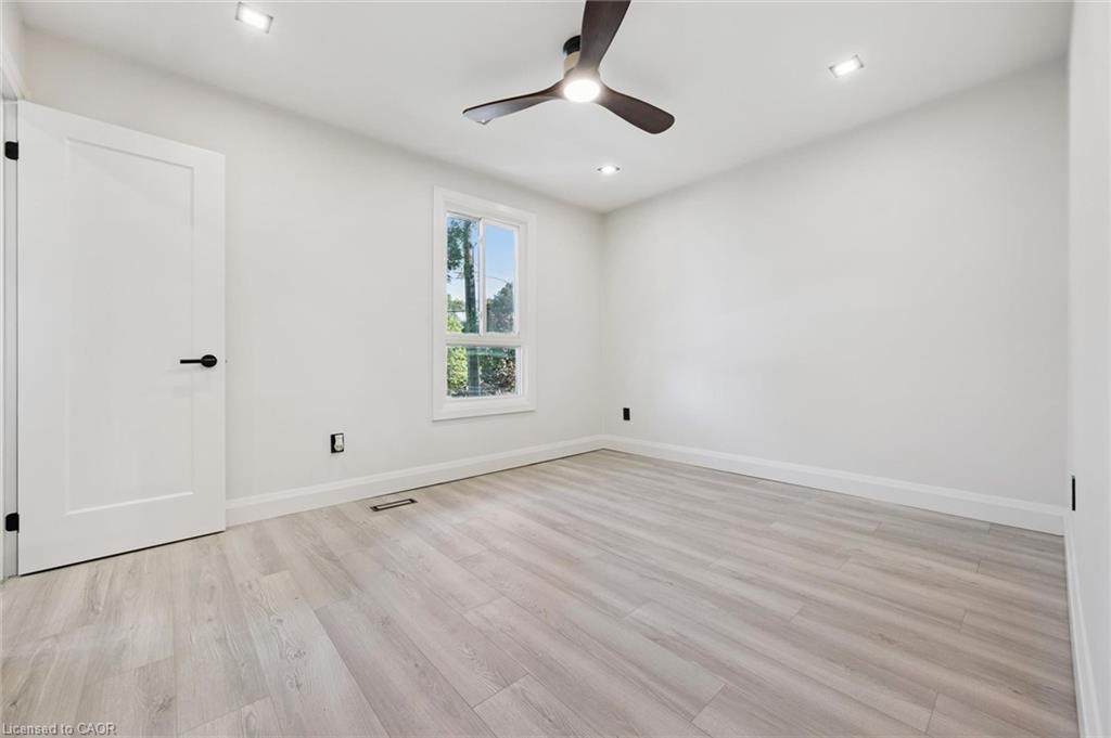 107-5475 Lakeshore Road Property Photo 15