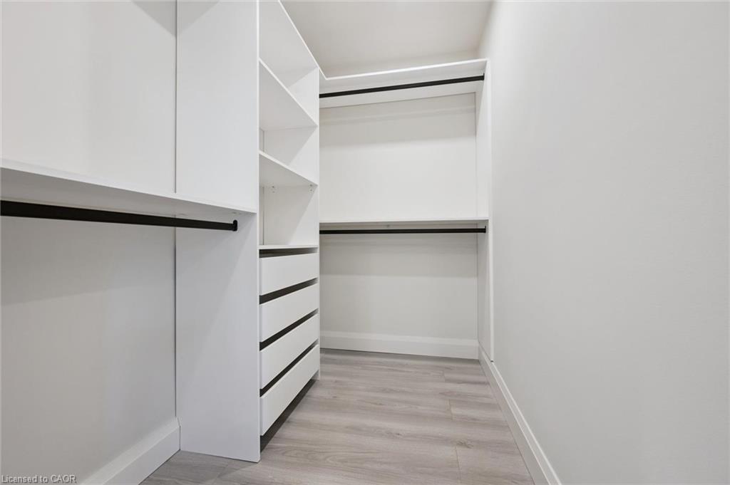 107-5475 Lakeshore Road Property Photo 19