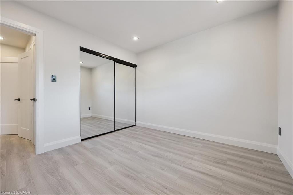 107-5475 Lakeshore Road Property Photo 23
