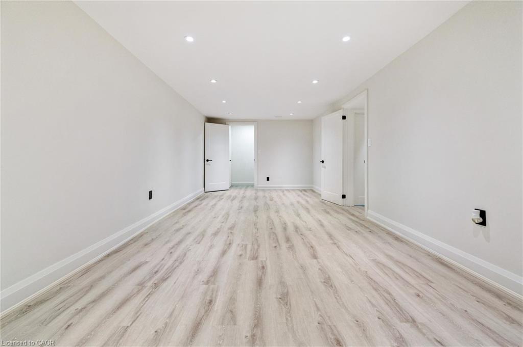 107-5475 Lakeshore Road Property Photo 28