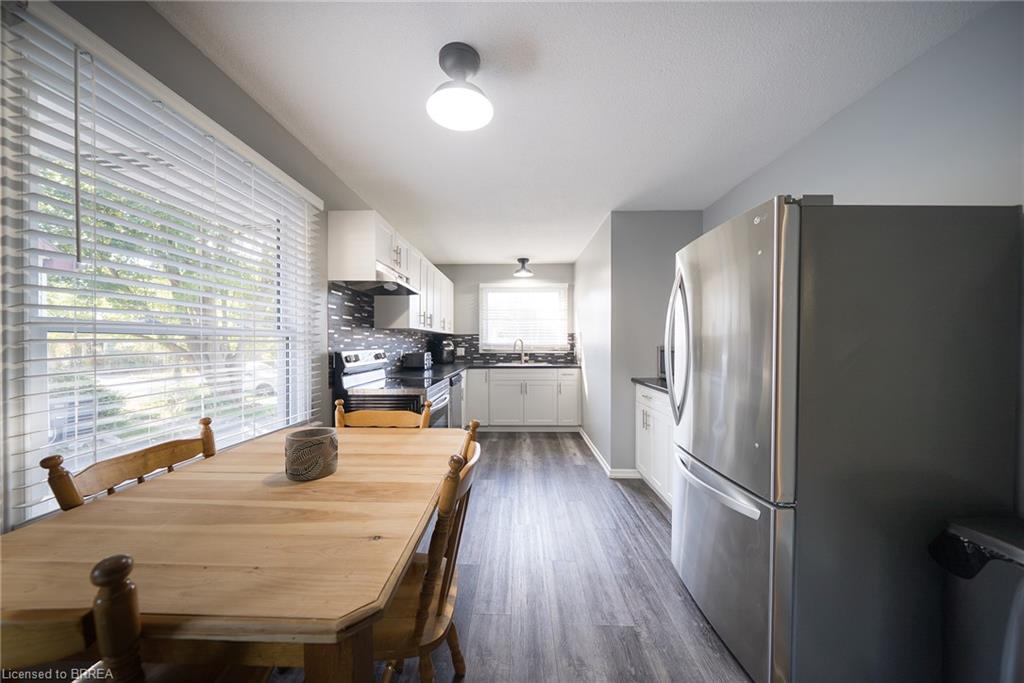 30 Lida Street Property Photo 7