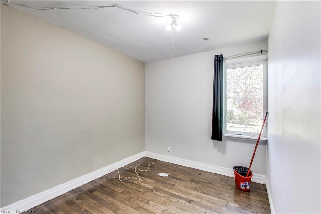 68 Harold Court Property Photo 16