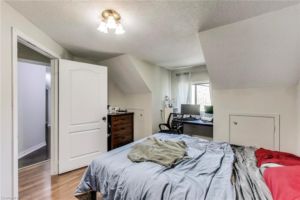 68 Harold Court Property Photo 20