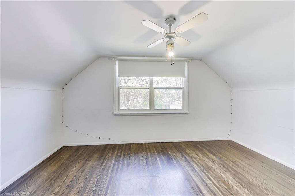 68 Harold Court Property Photo 21