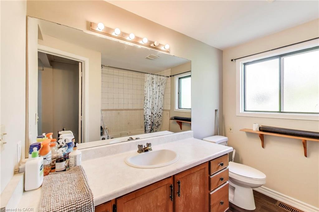 68 Harold Court Property Photo 23