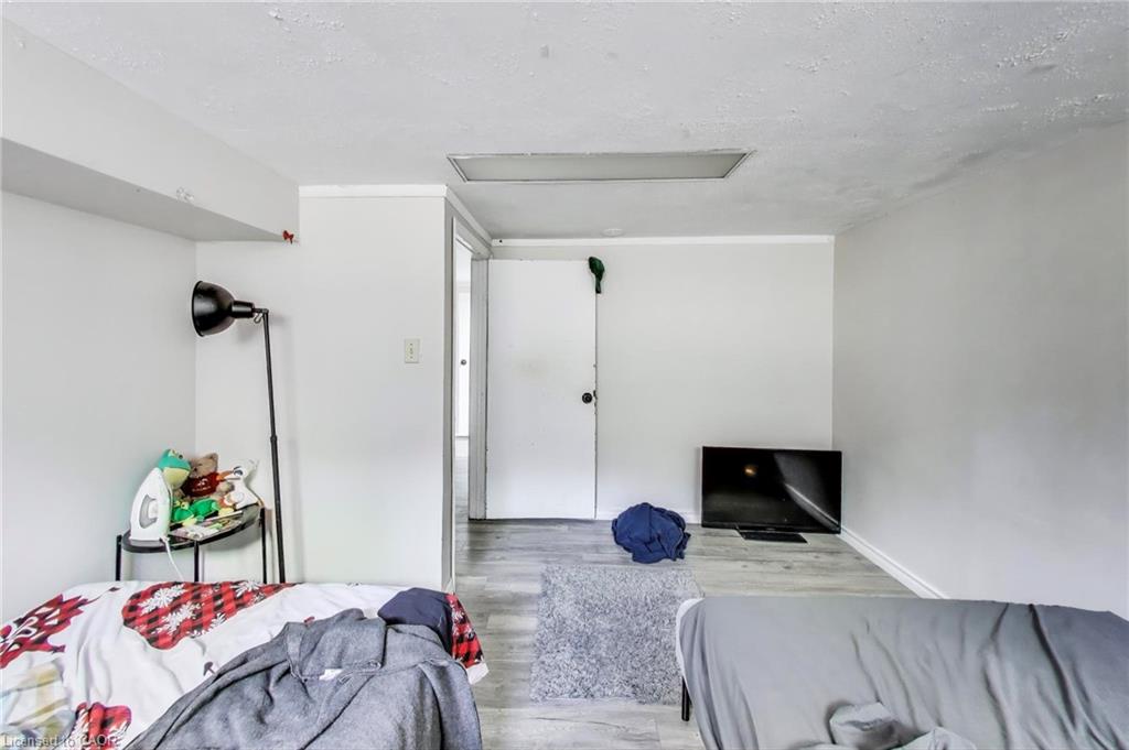 68 Harold Court Property Photo 30