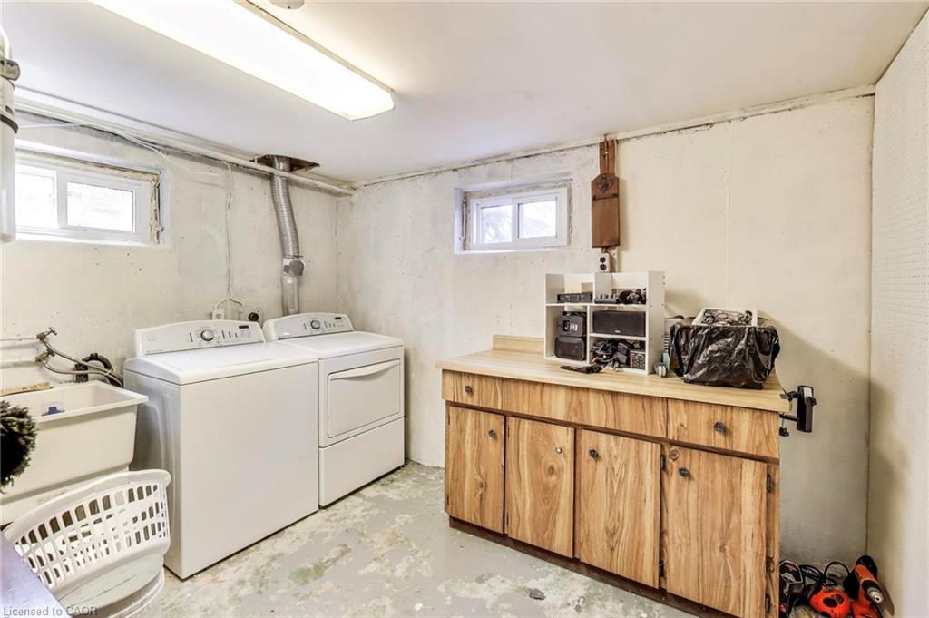 68 Harold Court Property Photo 34