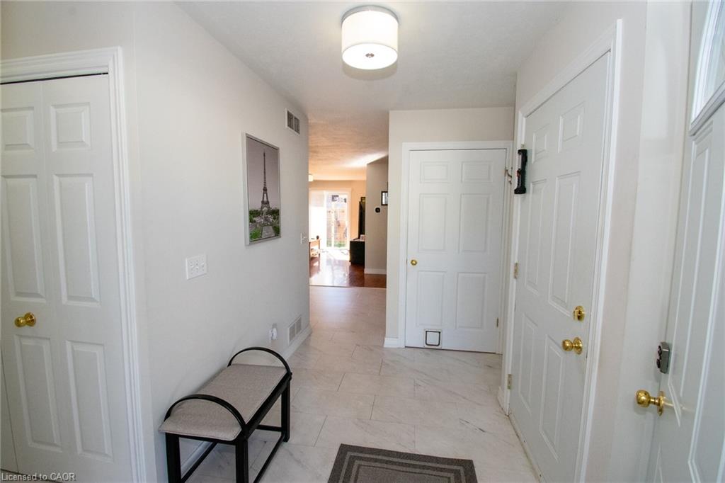 124 Forest Street E Property Photo 4