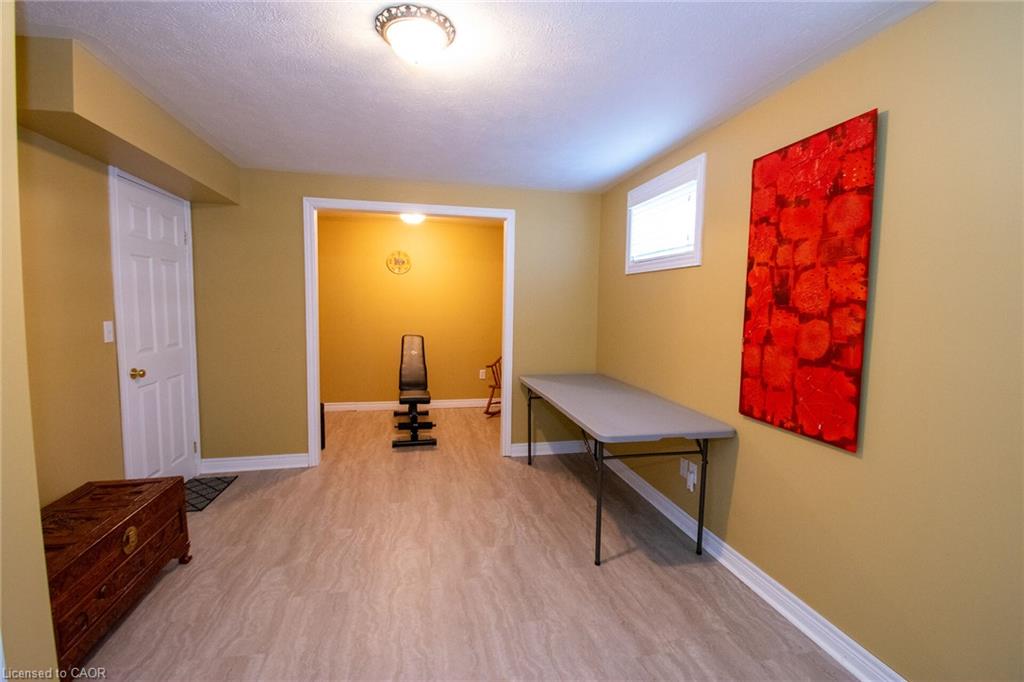 124 Forest Street E Property Photo 19