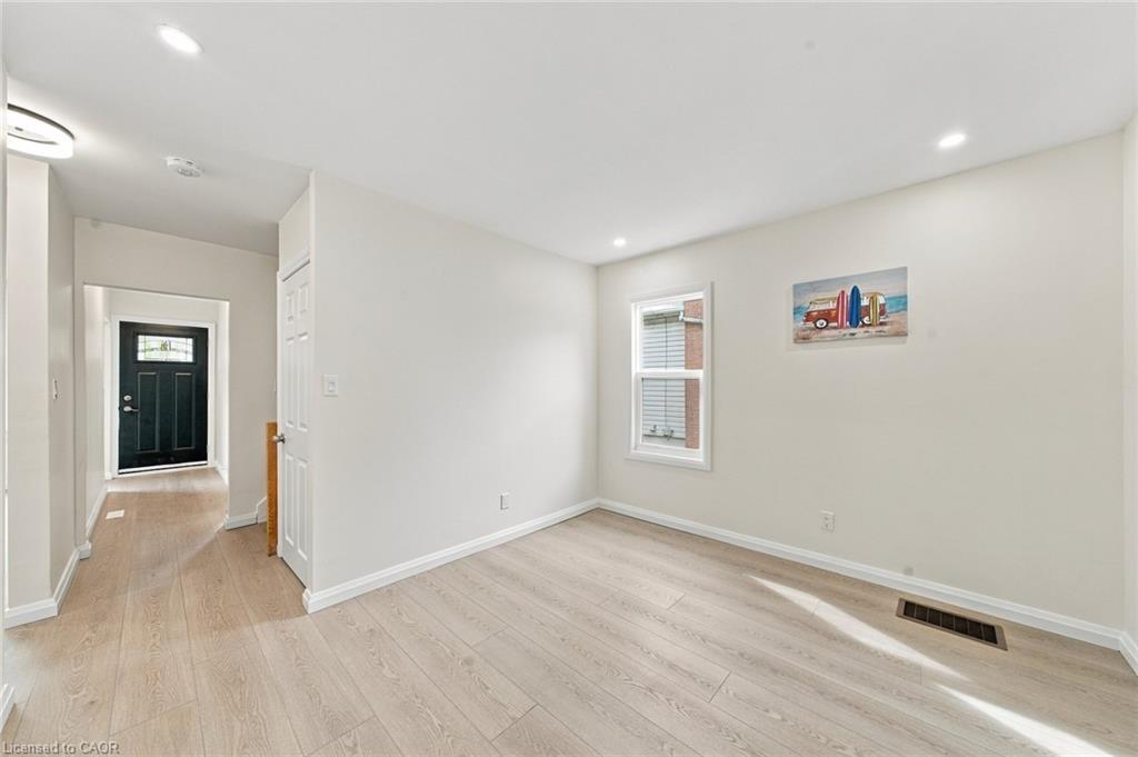 294 East 28th Street Property Photo 9