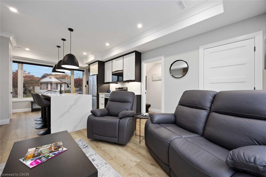 111 St Clair Street Property Photo 15