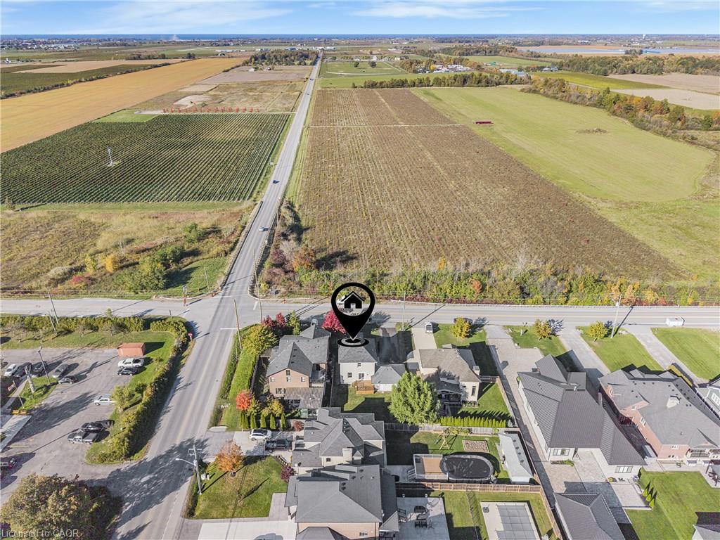 323 Queenston Road Property Photo 5