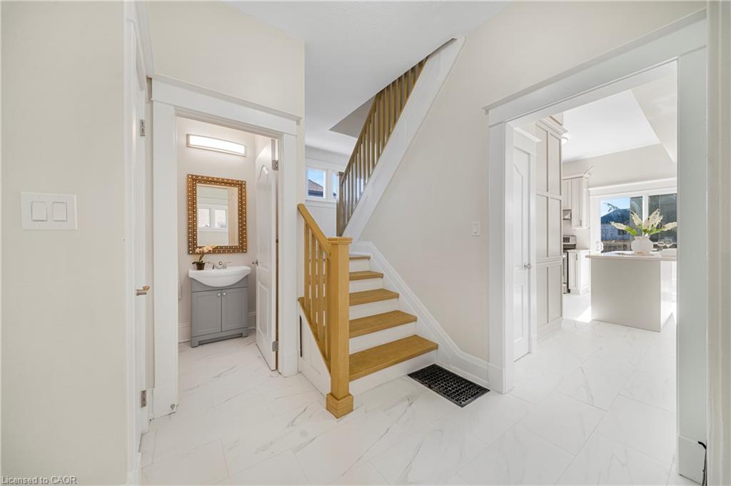 323 Queenston Road Property Photo 6