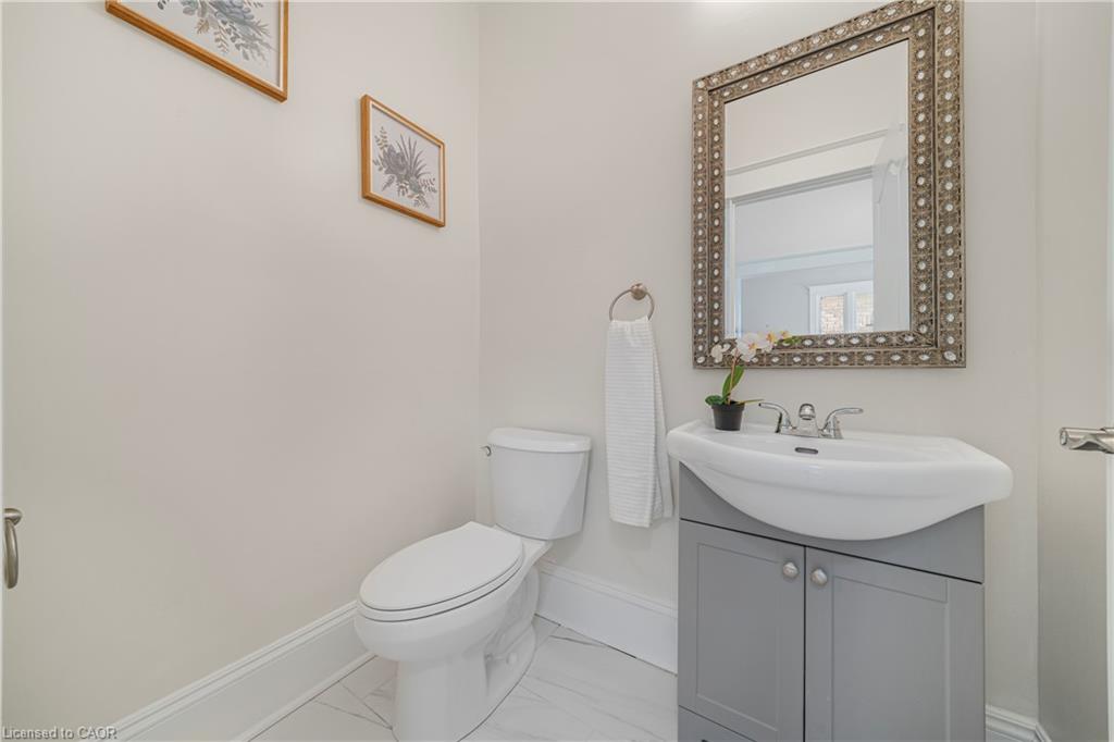 323 Queenston Road Property Photo 8