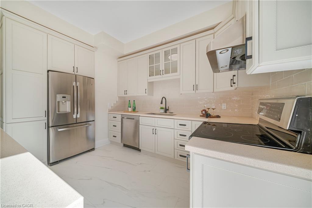 323 Queenston Road Property Photo 17