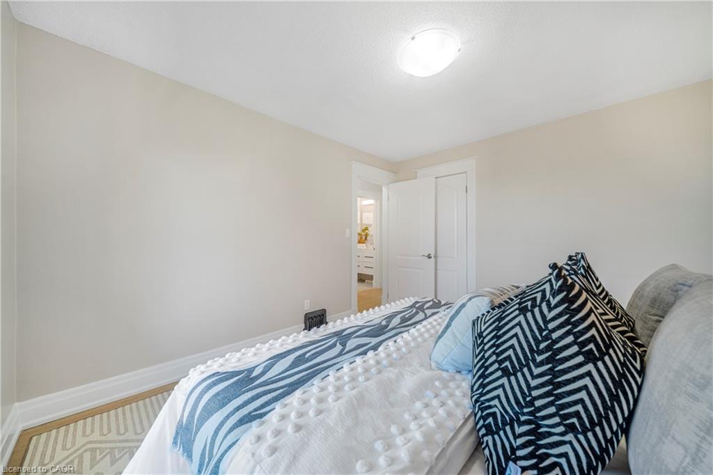 323 Queenston Road Property Photo 24