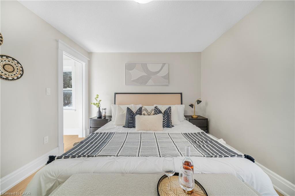 323 Queenston Road Property Photo 28