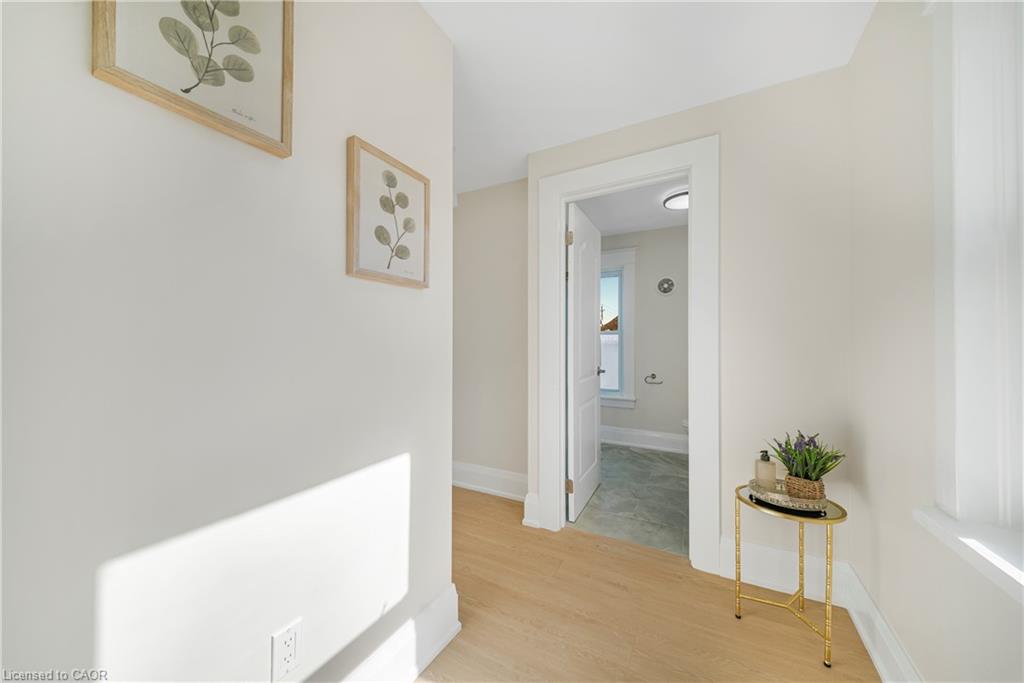 323 Queenston Road Property Photo 30