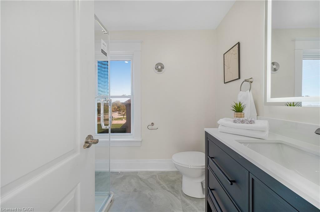 323 Queenston Road Property Photo 31