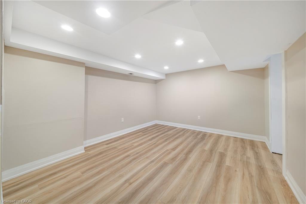 323 Queenston Road Property Photo 34