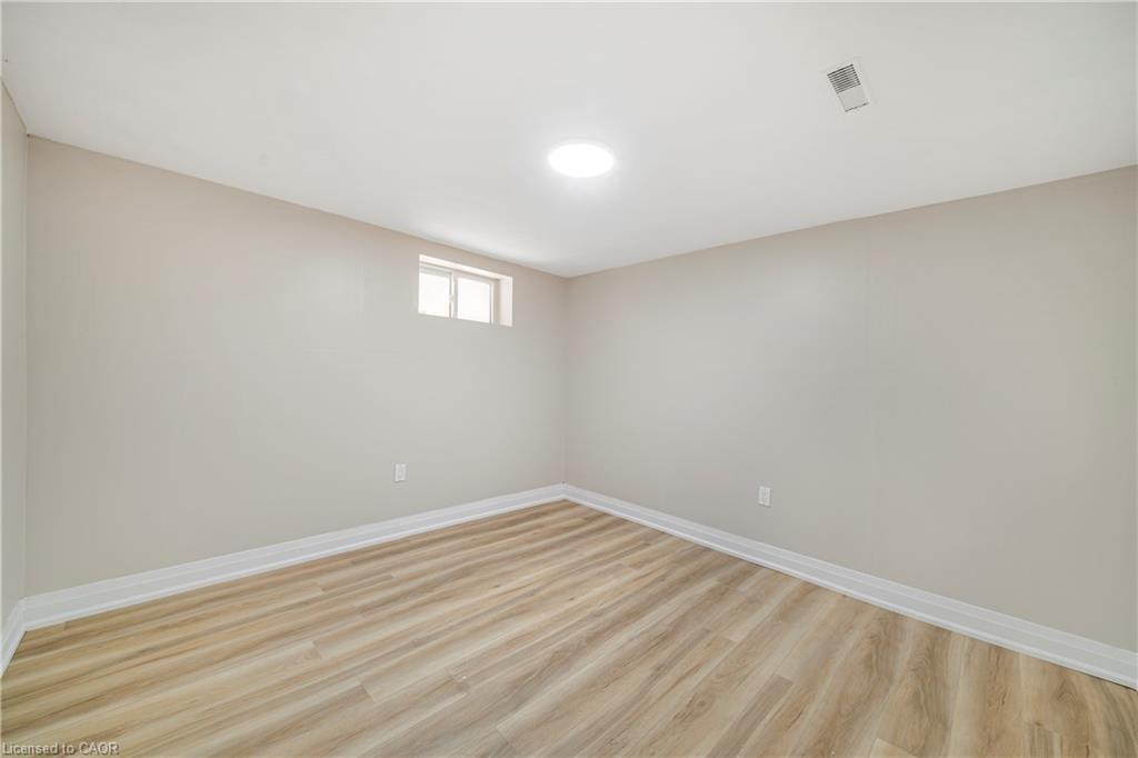 323 Queenston Road Property Photo 38