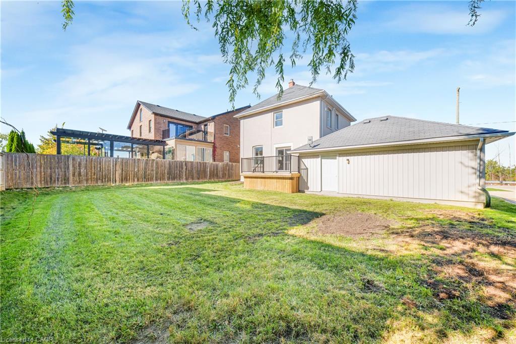 323 Queenston Road Property Photo 42
