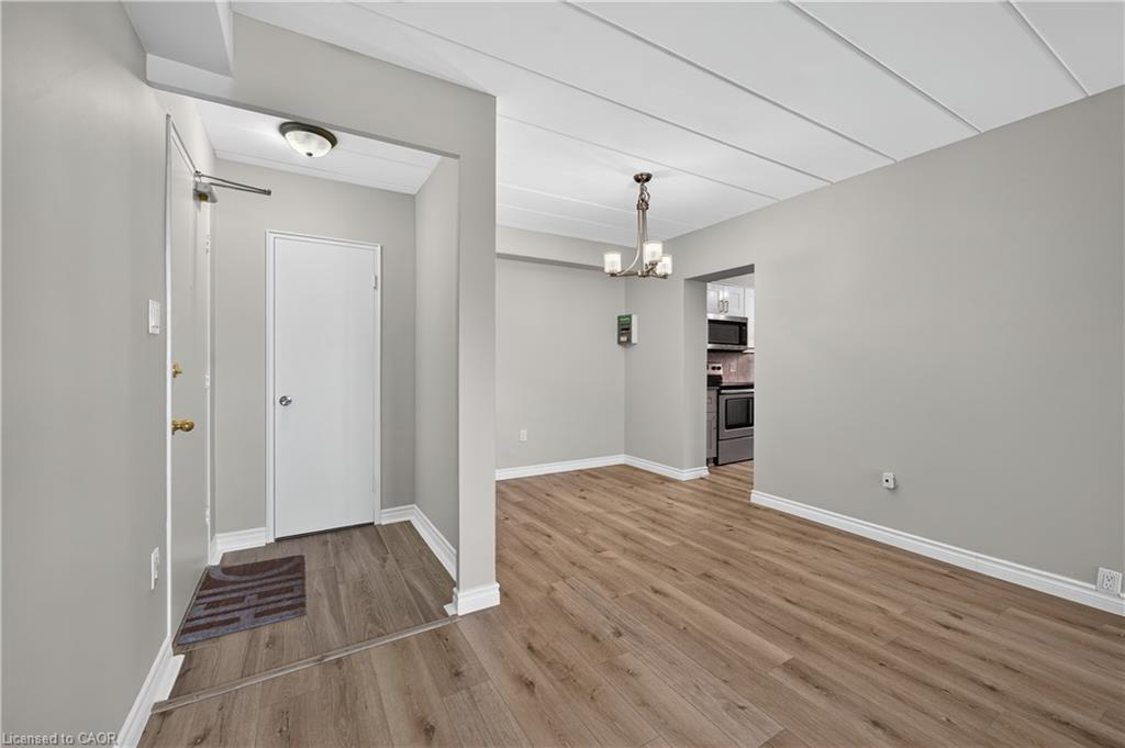 1-2420 New Street Property Photo 12