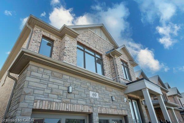 69 Mary Watson Street Property Photo 2