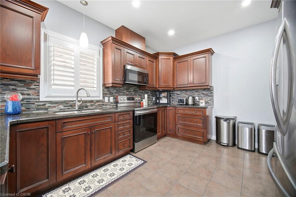 79 Garinger Crescent Property Photo 16