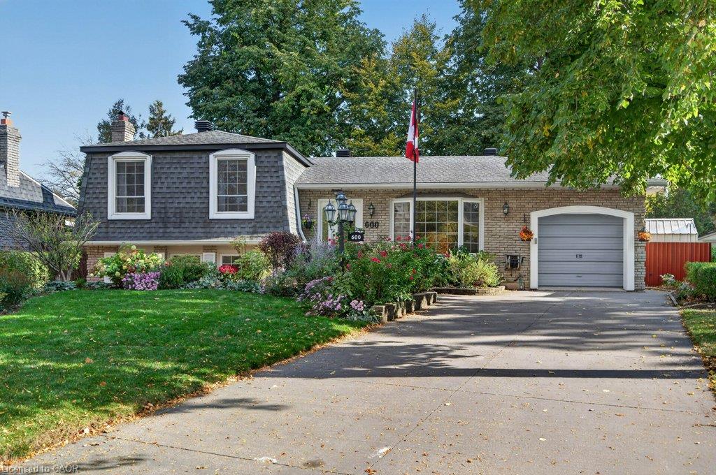 600 Holly Hill Crescent Property Photo 1