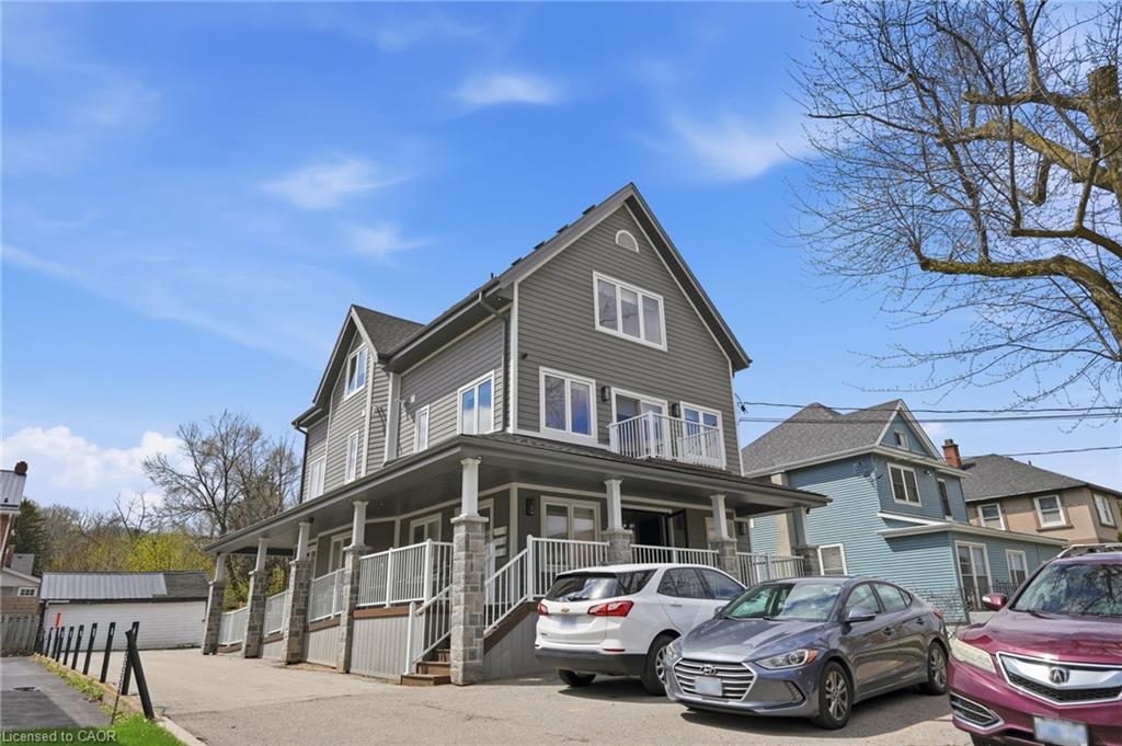 1-19 King Street W Property Photo 1