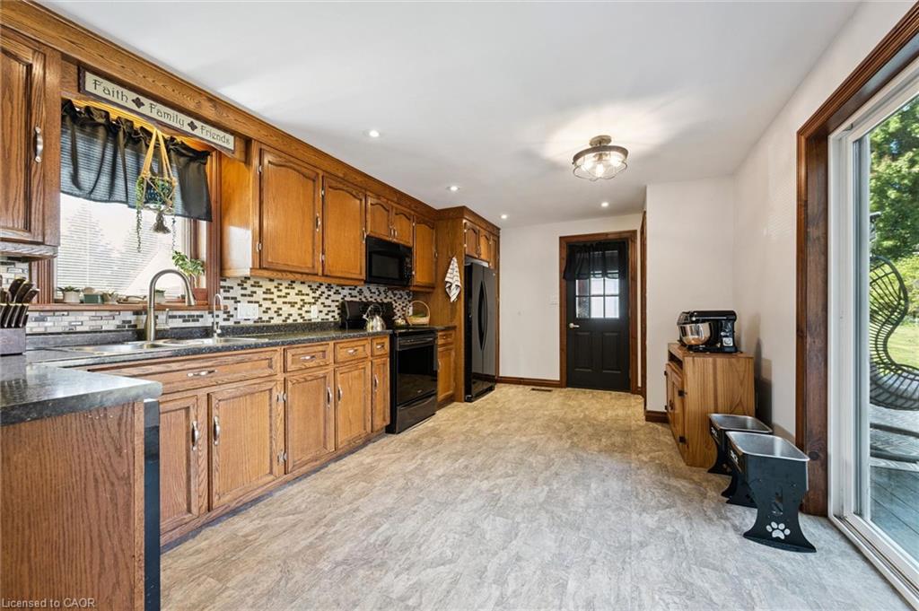 3600 Nafziger Road Property Photo 18