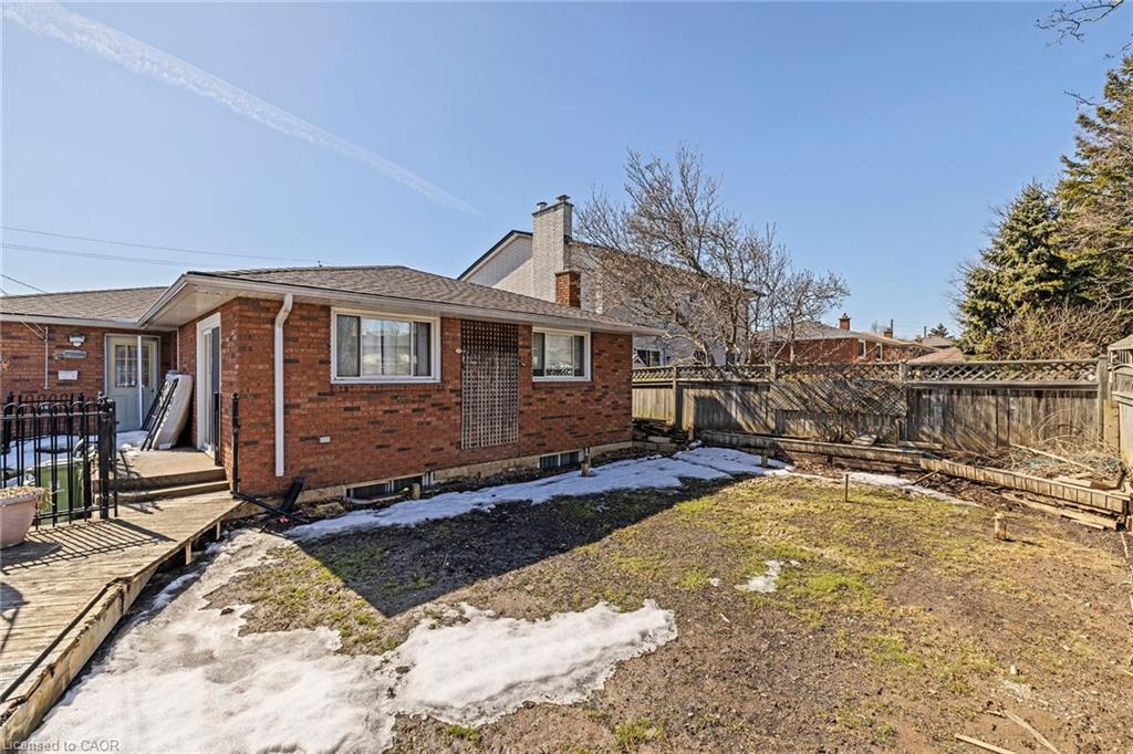 490 Queen Victoria Drive Property Photo 13