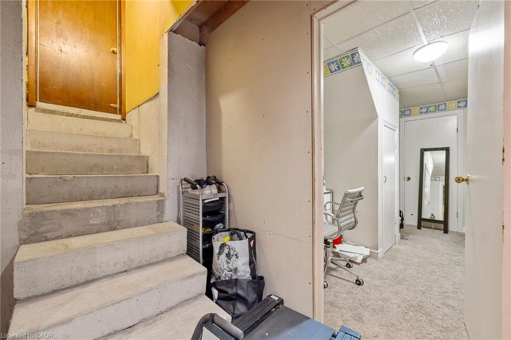 490 Queen Victoria Drive Property Photo 37