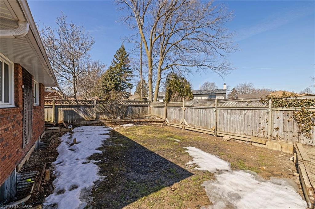 490 Queen Victoria Drive Property Photo 44