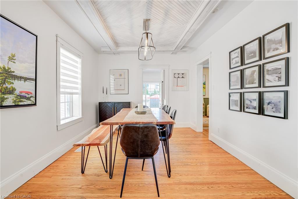175 Rosslyn Avenue S Property Photo 11