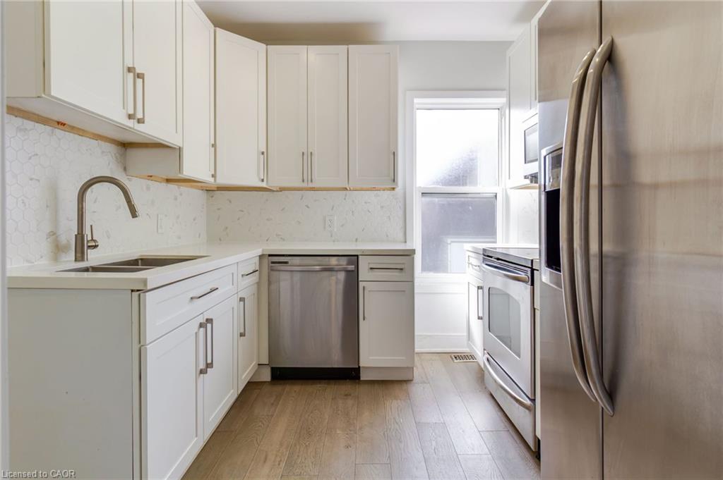 2-734 Cannon Street E Property Photo 1