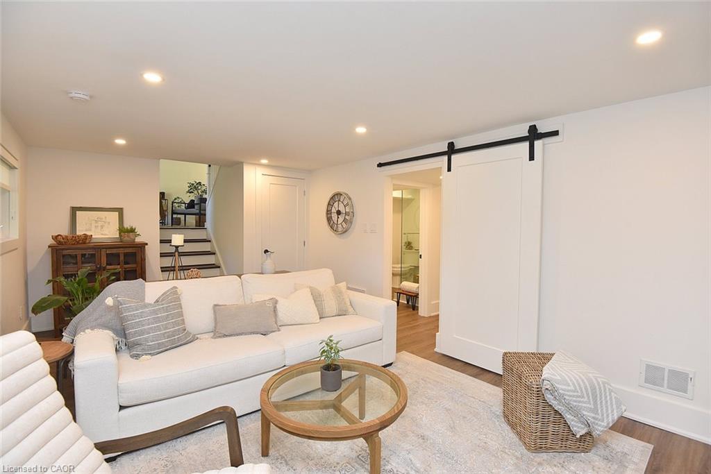 6 Bendemeer Street Property Photo 33