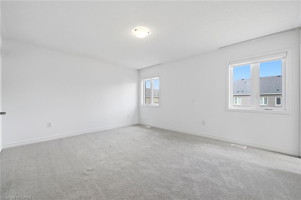 656 Newlove Street Property Photo 26