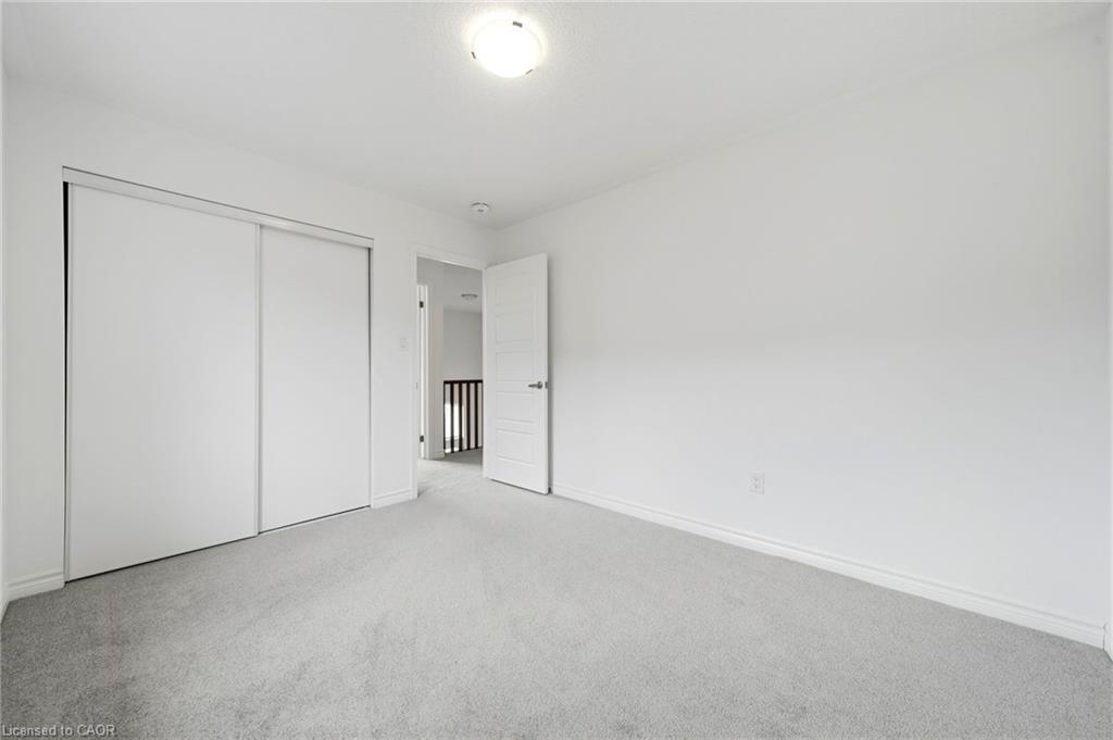 656 Newlove Street Property Photo 34