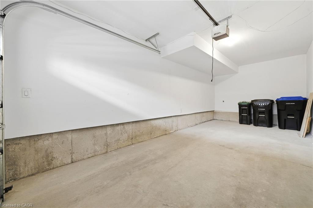 656 Newlove Street Property Photo 40