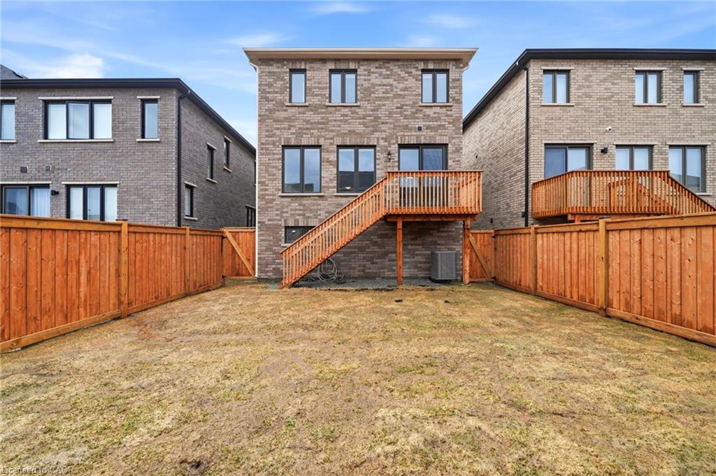 656 Newlove Street Property Photo 43