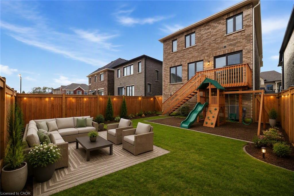 656 Newlove Street Property Photo 44
