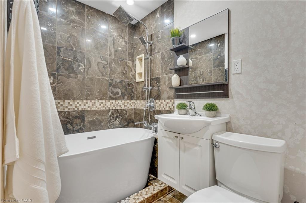 98 Barnicke Drive Property Photo 25