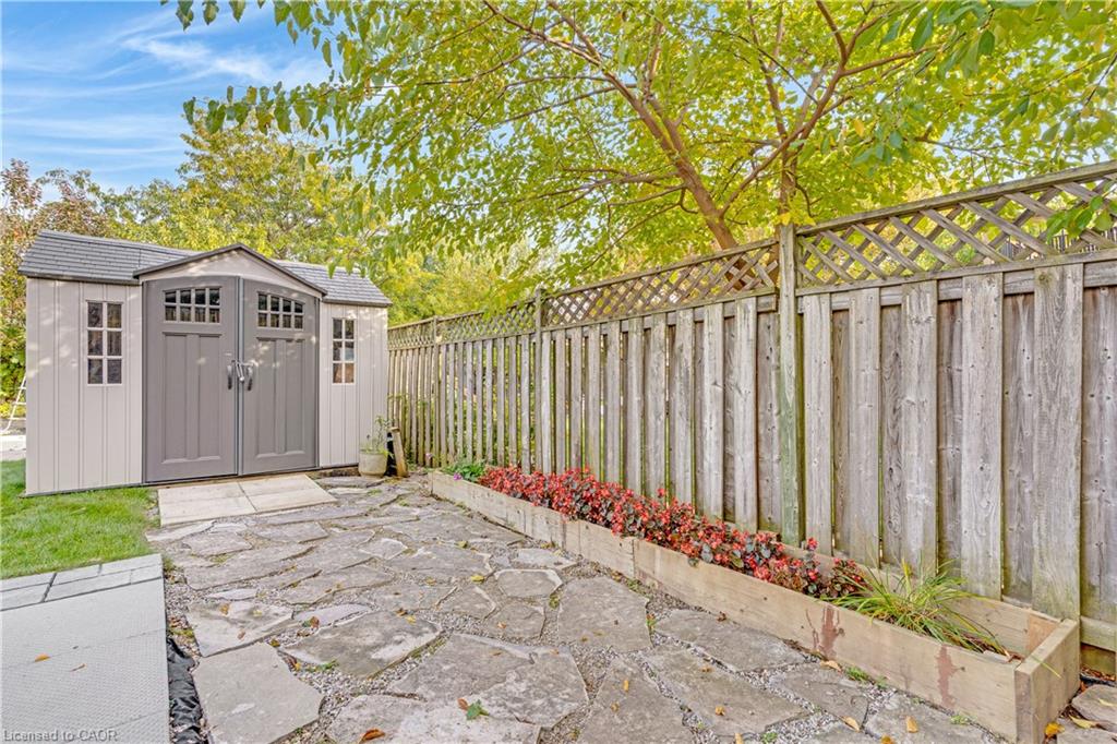 98 Barnicke Drive Property Photo 30